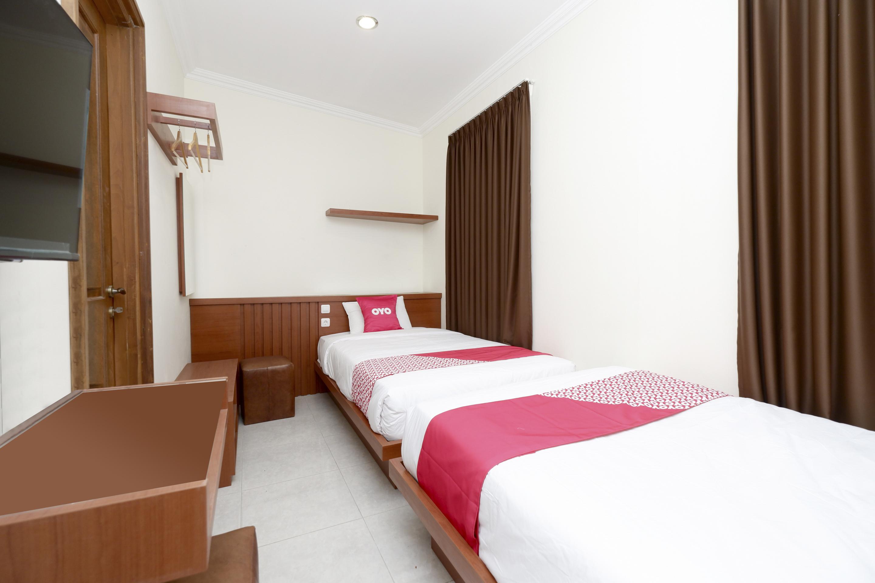 Oyo 2327 Pagsis Village Klaten Exterior foto