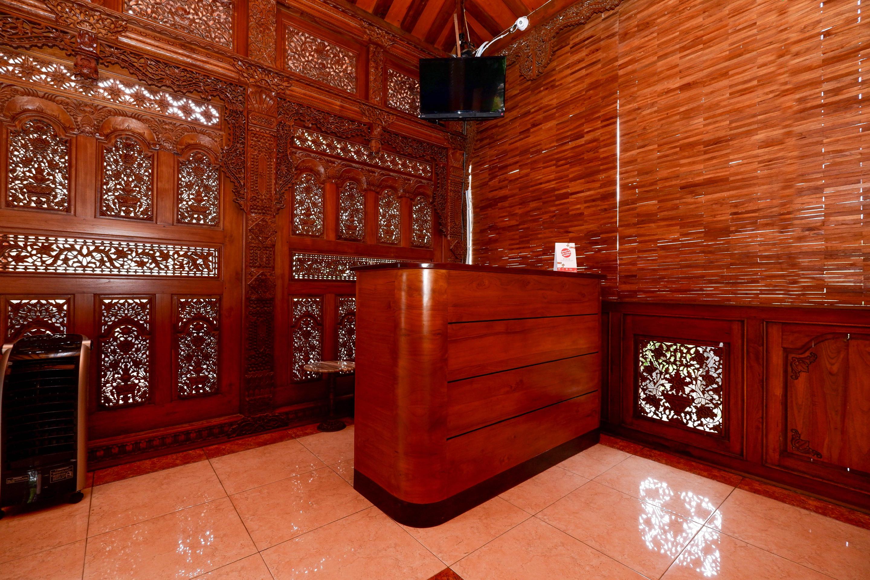 Oyo 2327 Pagsis Village Klaten Exterior foto